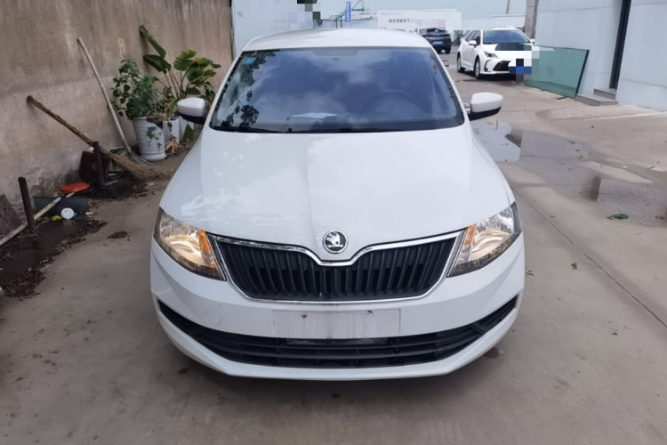Skoda Rapid 2019 #3 Skoda Rapid 2019 car image #3