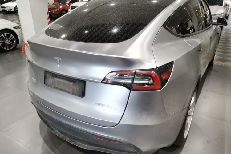 Tesla Model Y 2022 car image #5