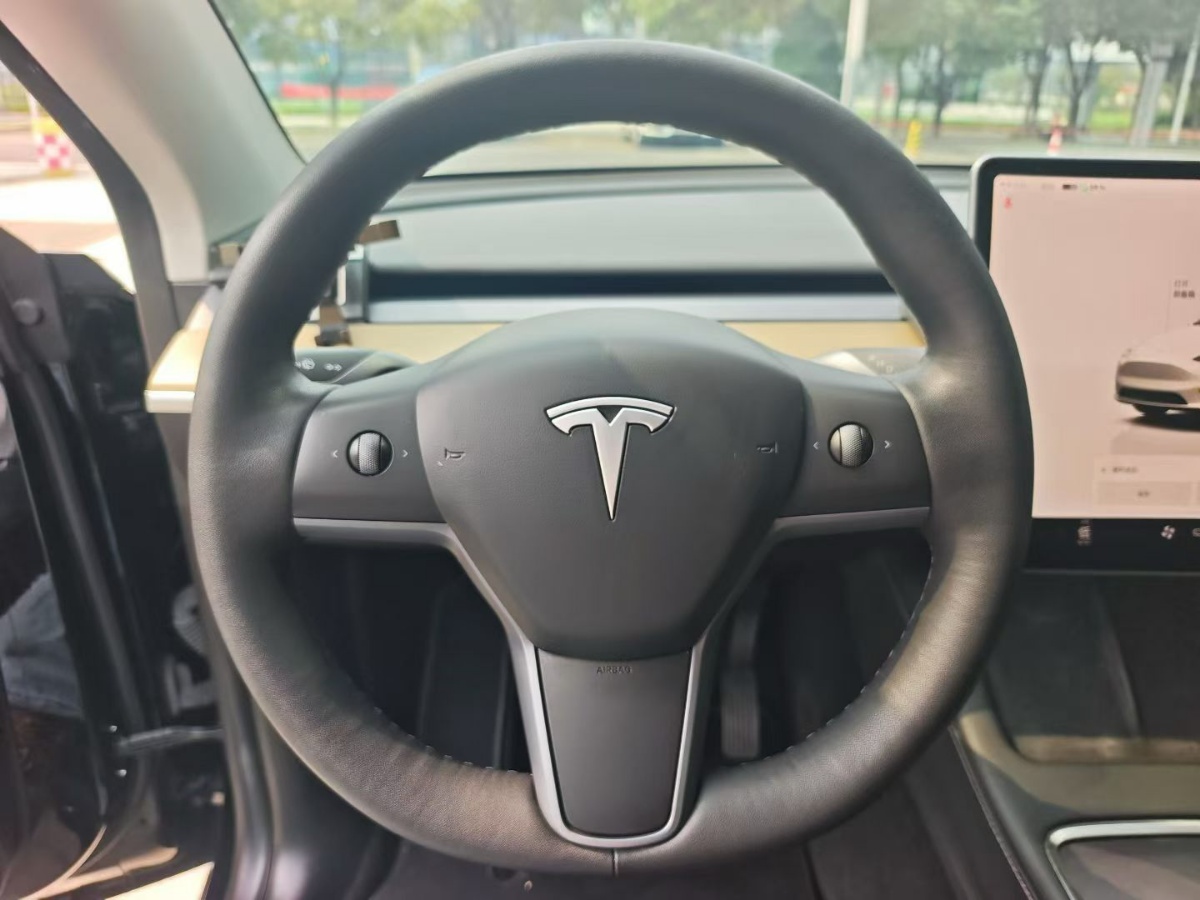 Tesla Model Y 2022 #6 Tesla Model Y 2022 immagine di auto #6