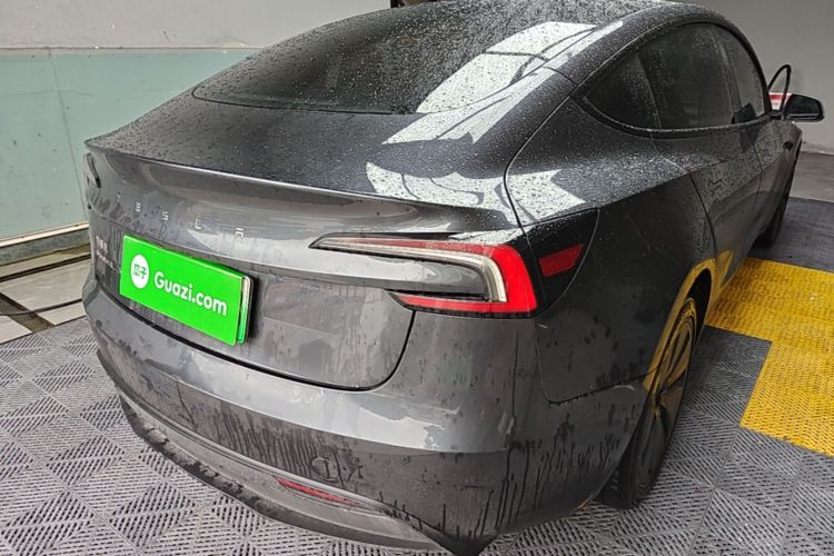 Tesla Model 3 2025 car image #5