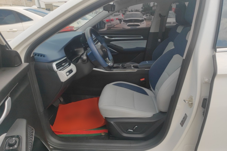 GEELY Emgrand 2021 #15 GEELY Emgrand 2021 صورة سيارة #15