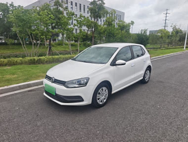 Volkswagen Polo 2016 Volkswagen Polo 2016 car image