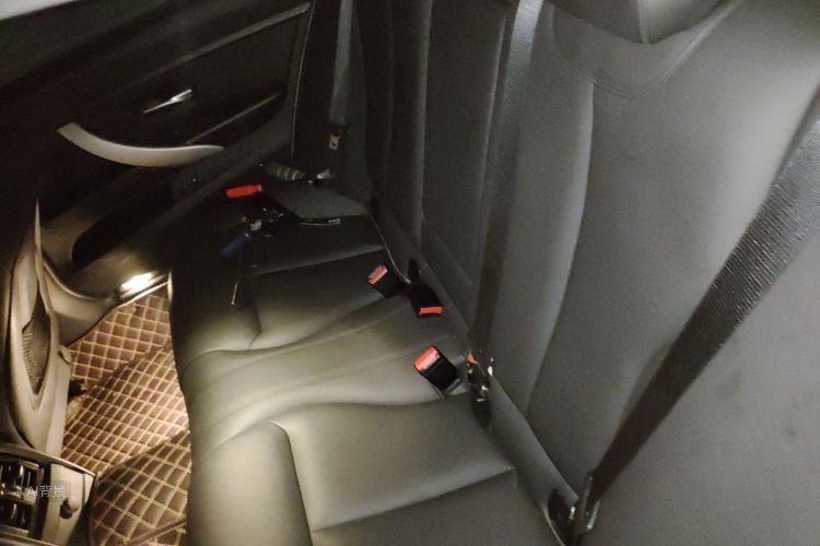 BMW 3 Series 2015 car image #19