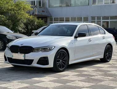 BMW 3 Series 2021 car image 
