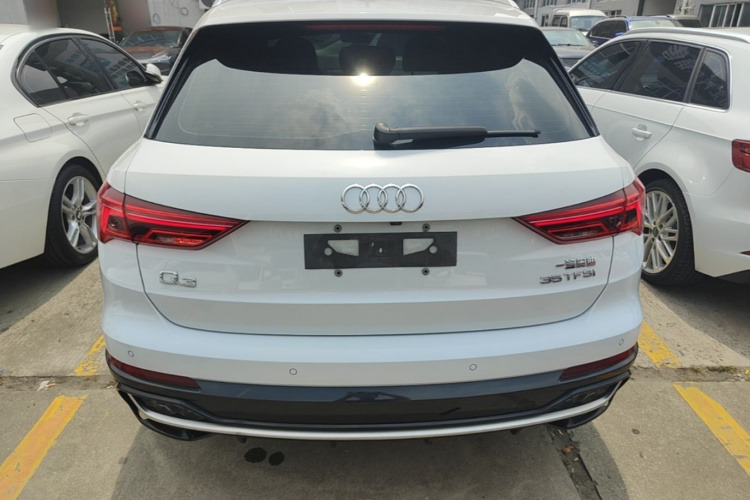 Audi Q3 2024 #4 Audi Q3 2024 car image #4