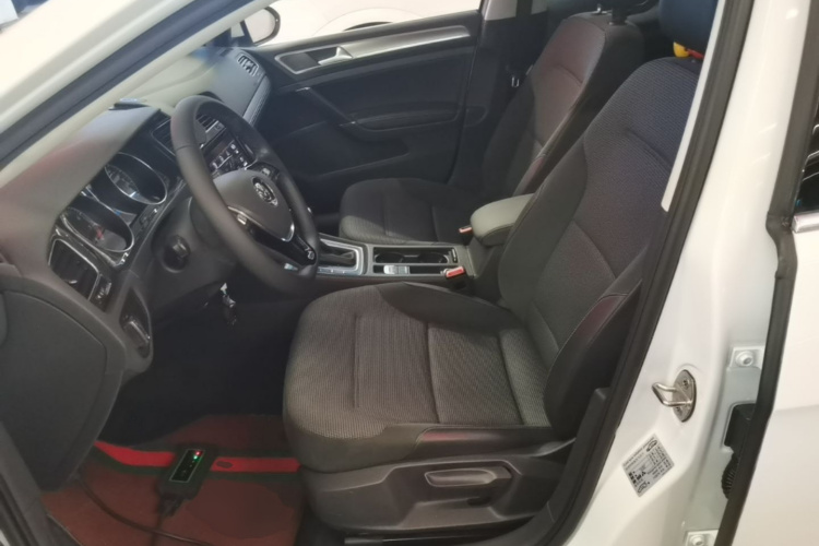 Volkswagen Golf 2019 #15 Volkswagen Golf 2019 car image #15