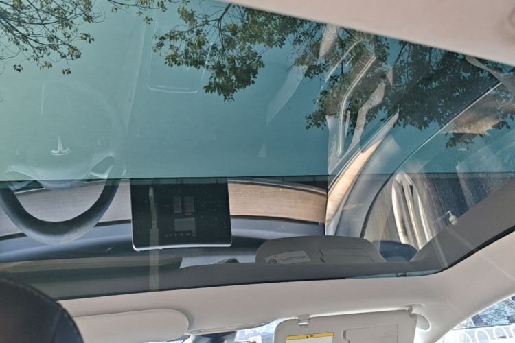 Tesla Model 3 2021 #18 Tesla Model 3 2021 car image #18