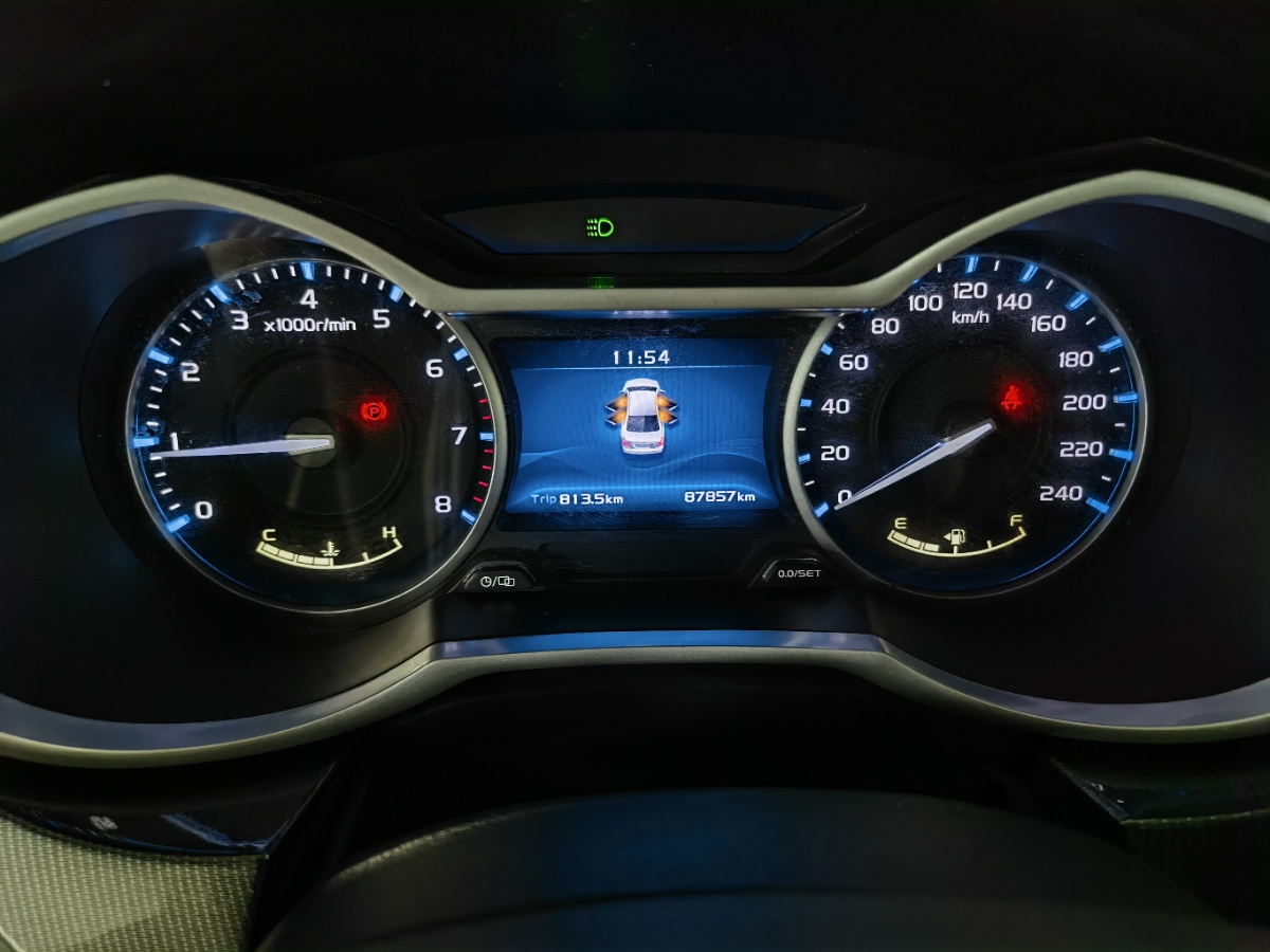 GEELY Emgrand 2017 car image #11