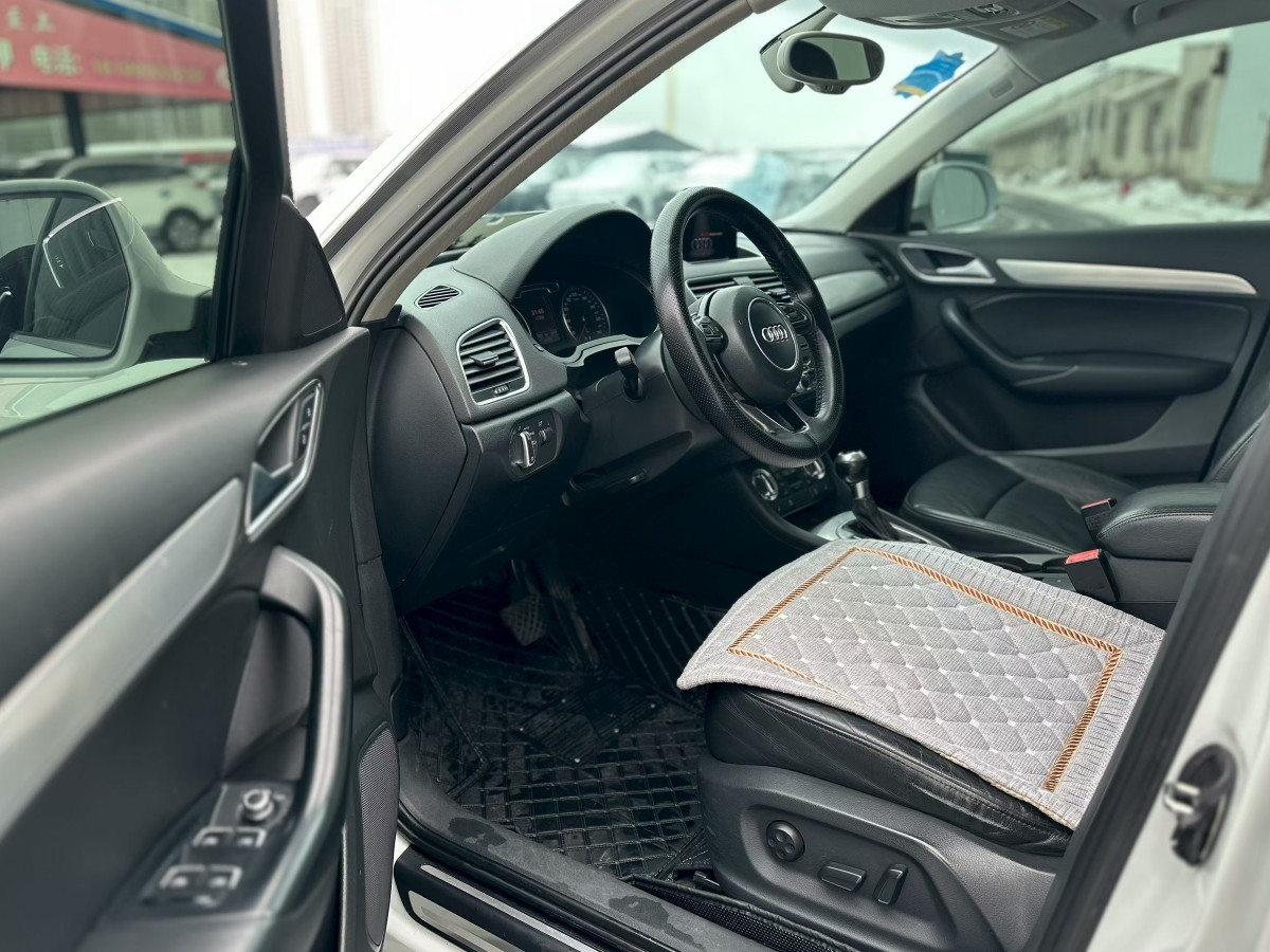 Audi Q3 2015 #4 Audi Q3 2015 car image #4