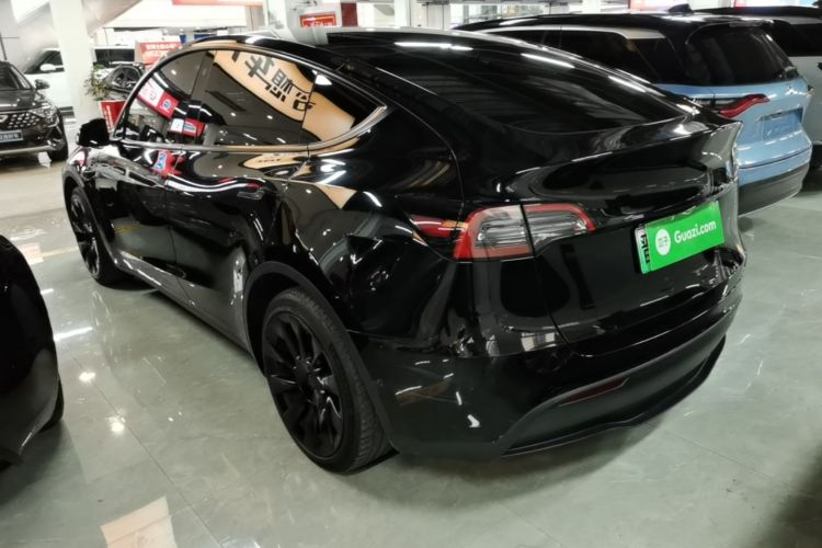 Tesla Model Y 2023 #7 Tesla Model Y 2023 car image #7