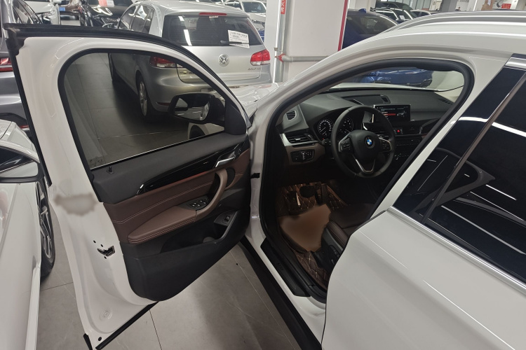 BMW X1 2020 imagen de coche #11