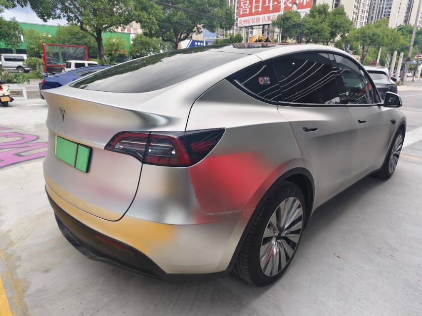 Tesla Model Y 2021 #5 Tesla Model Y 2021 car image #5