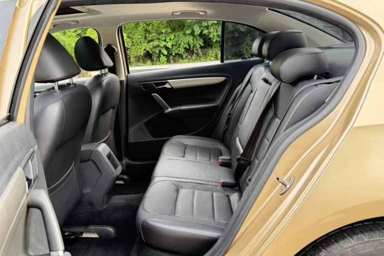 Volkswagen Lavida 2015 #11 Volkswagen Lavida 2015 car image #11