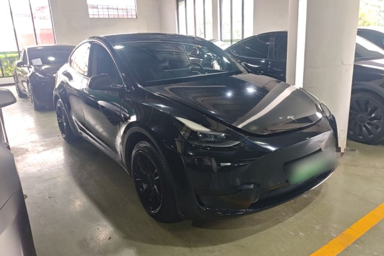 Tesla Model Y 2022 #4 Tesla Model Y 2022 car image #4