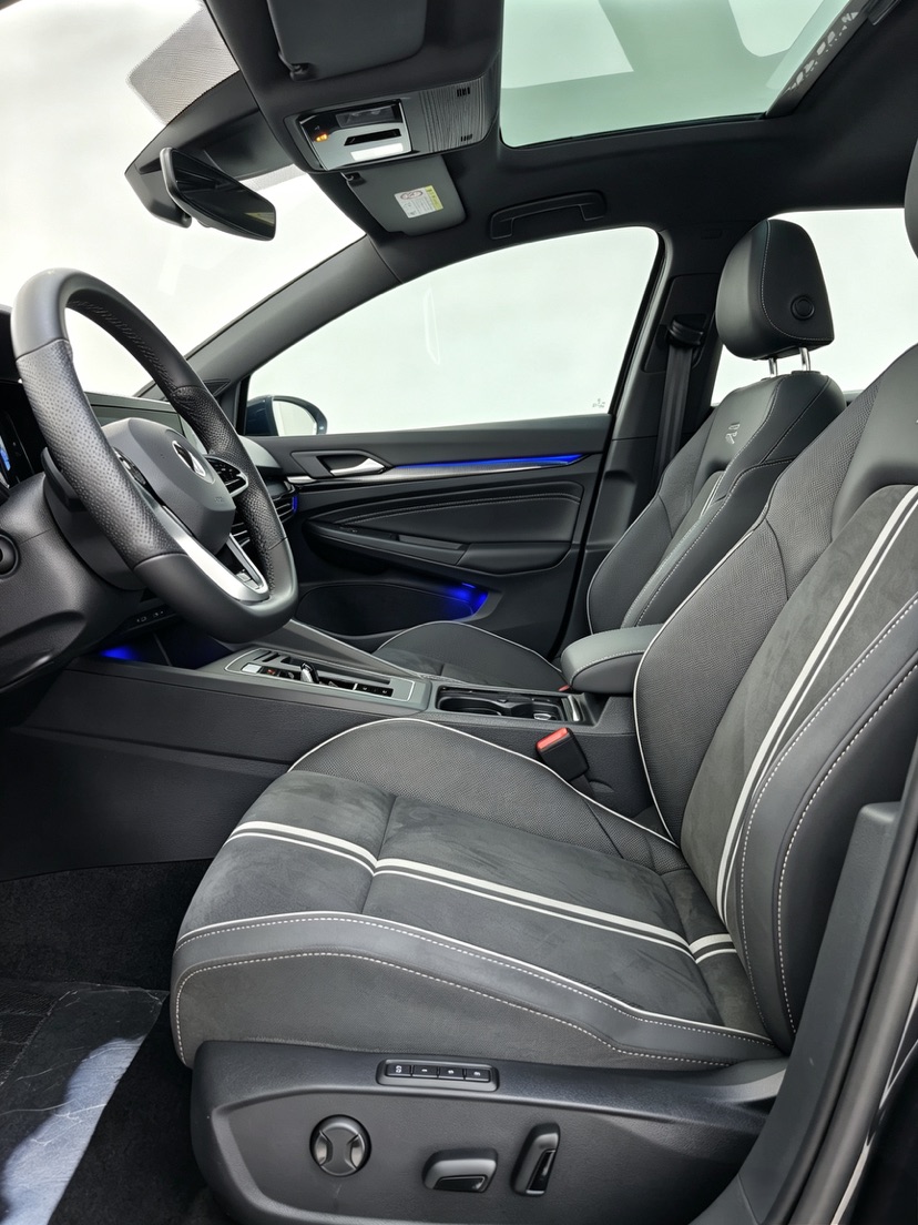 Volkswagen Golf 2022 immagine di auto #6