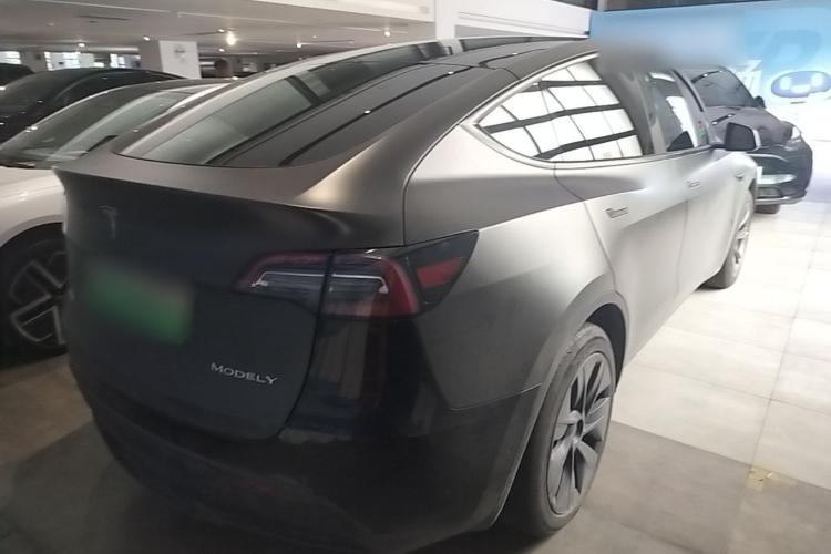 Tesla Model Y 2023 #7 Tesla Model Y 2023 car image #7