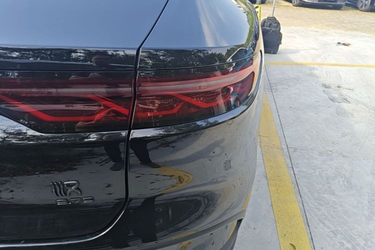 BYD Han 2023 imagem de carro #8