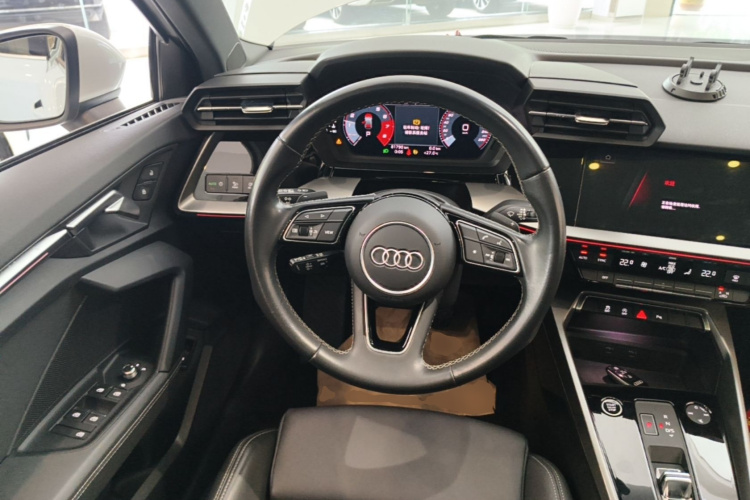 Audi A3 2024 immagine di auto #11