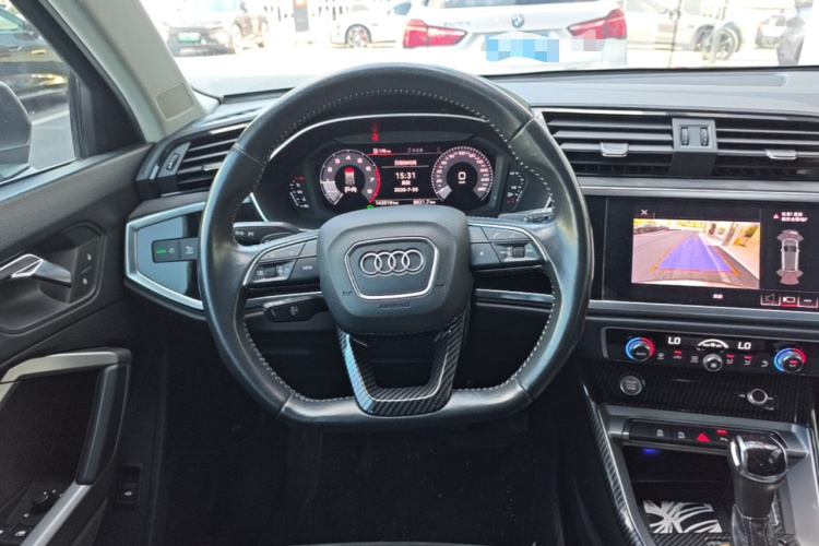 Audi Q3 2019 #11 Audi Q3 2019 car image #11