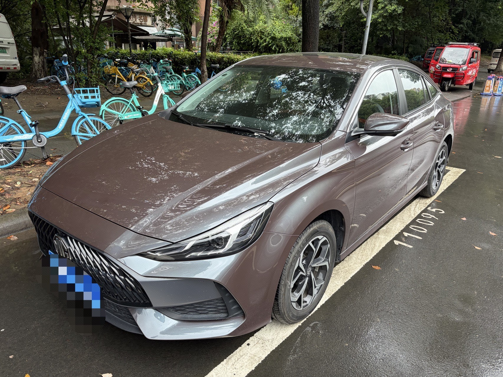 MG 5 2023 immagine di auto 