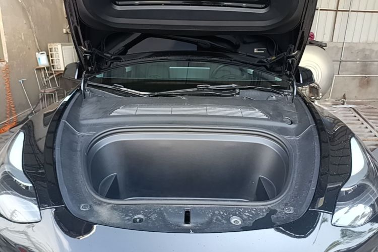 Tesla Model Y 2023 #20 Tesla Model Y 2023 car image #20