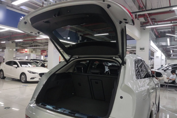 Audi Q3 2019 #19 Audi Q3 2019 car image #19