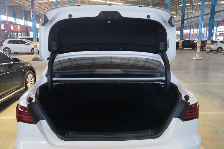 GEELY Binray 2018 car image #21