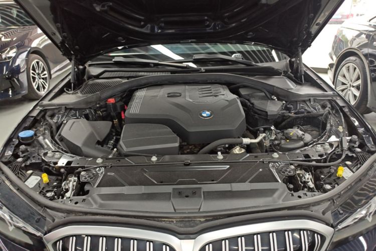 BMW 3 Series 2024 #20 BMW 3 Series 2024 car image #20