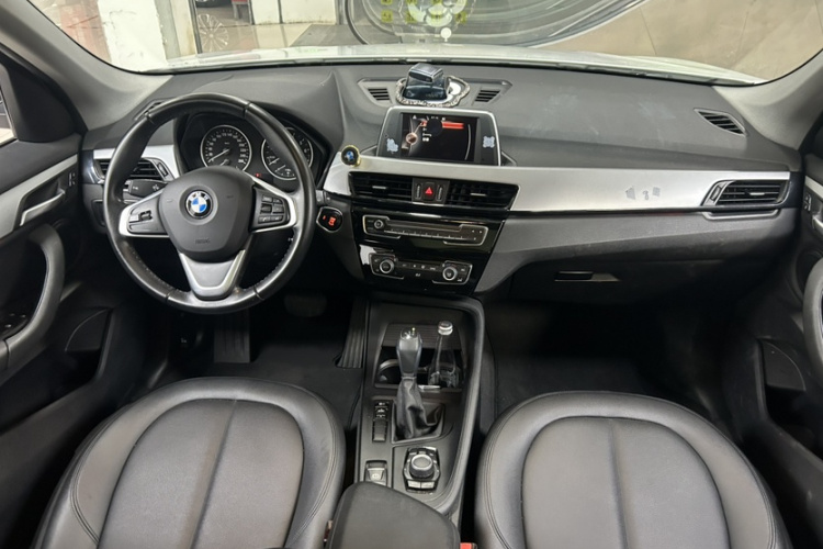 BMW X1 2016 immagine di auto #11