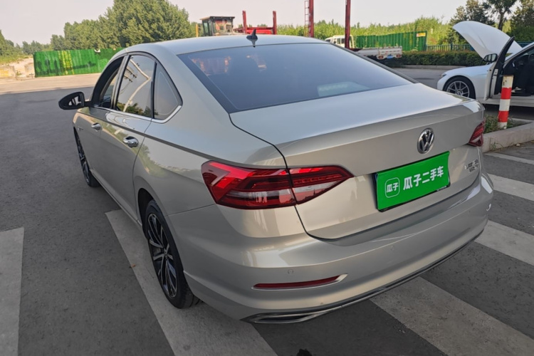 Volkswagen Lavida 2018 car image #5