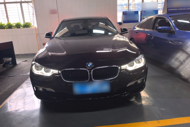 BMW 3 Series 2017 #3 BMW 3 Series 2017 car image #3