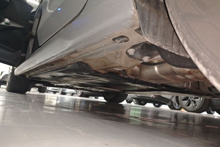 Volkswagen Golf 2023 car image #27