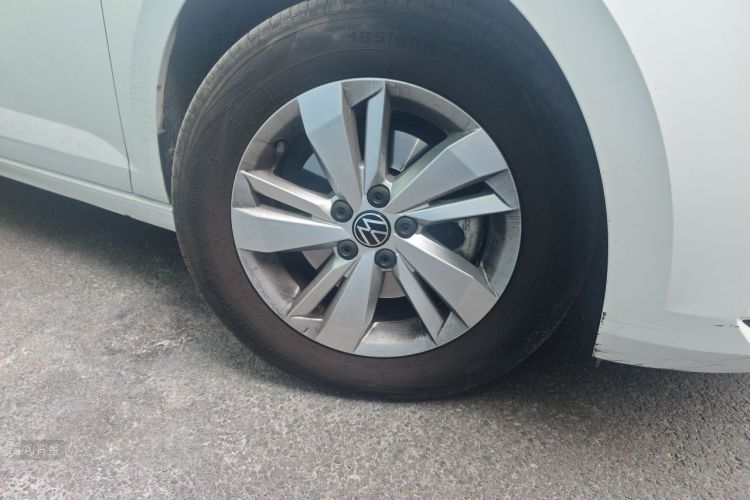 Volkswagen Polo 2024 car image #9