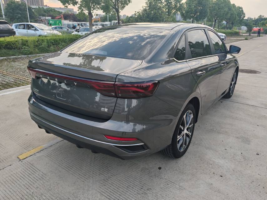 GEELY Emgrand 2022 car image #9