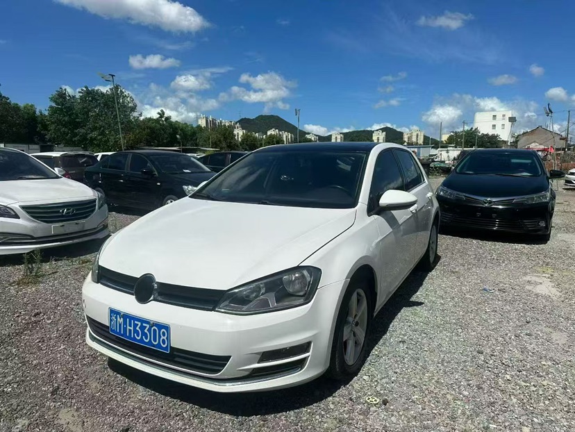 Volkswagen Golf 2015 immagine di auto #3