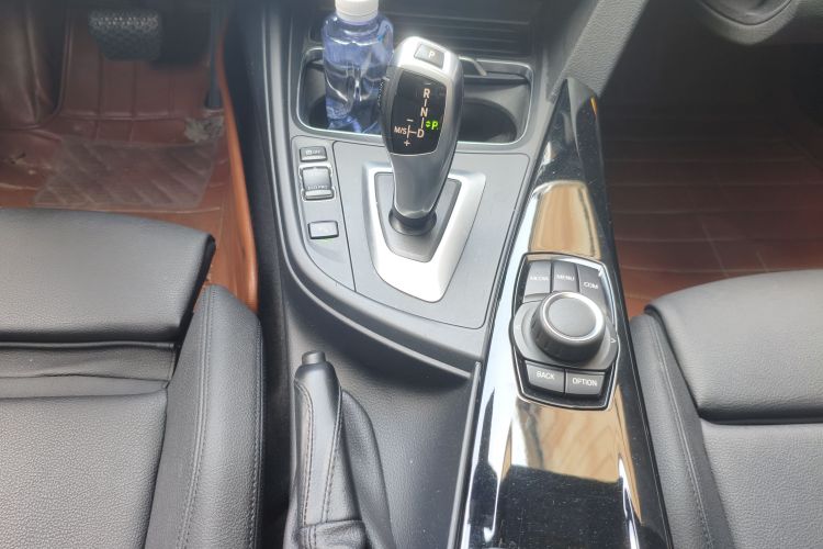 BMW 3 Series 2018 #14 BMW 3 Series 2018 car image #14