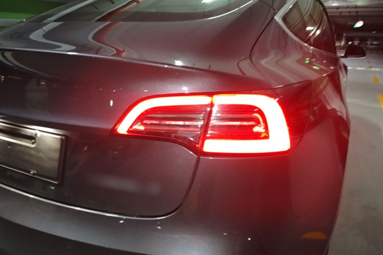 Tesla Model 3 2020 car image #8