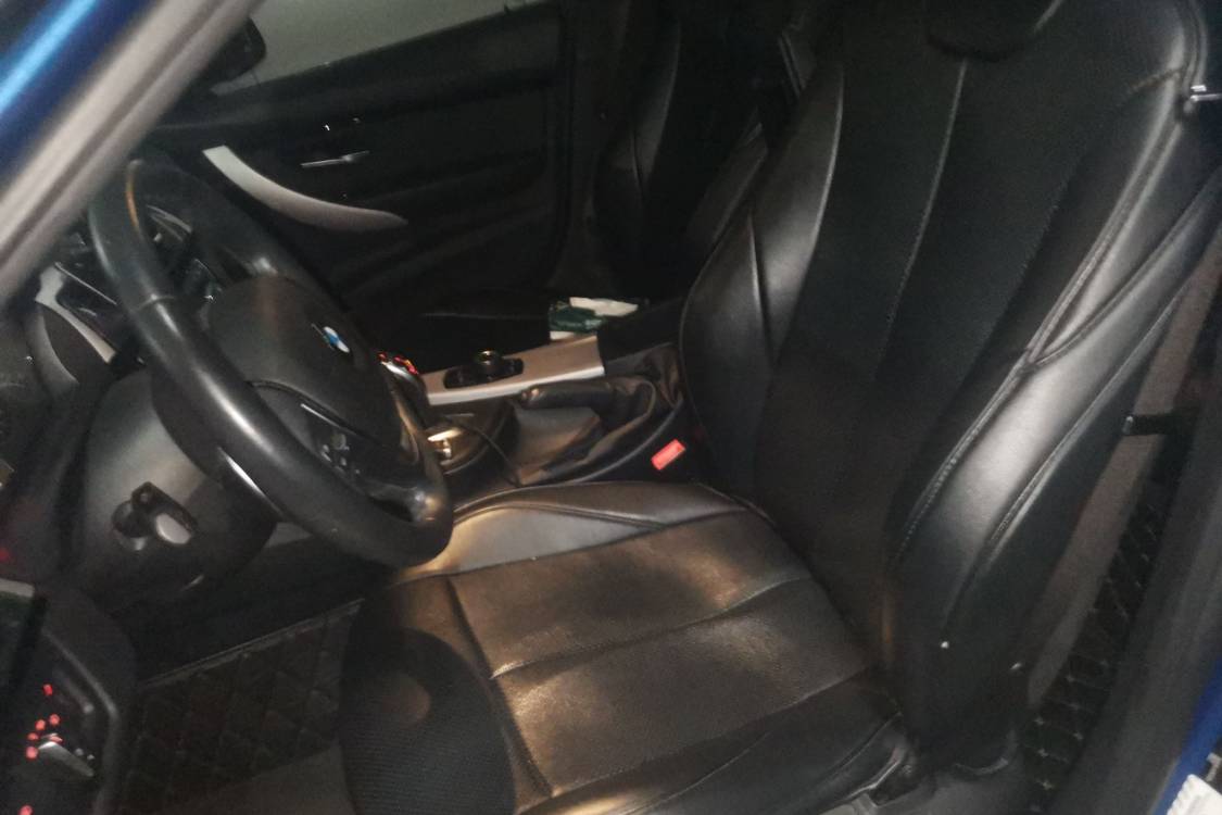 BMW 3 Series 2017 #18 BMW 3 Series 2017 car image #18
