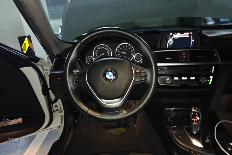 BMW 3 Series 2017 #12 BMW 3 Series 2017 car image #12
