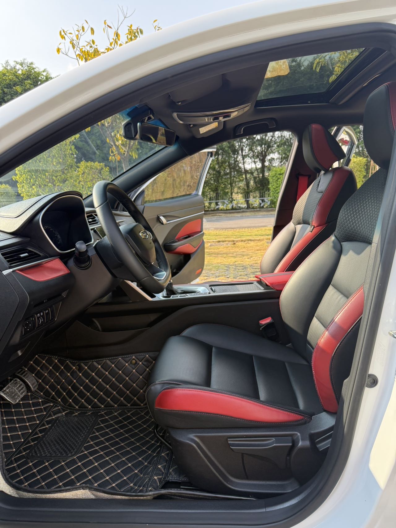 GEELY Binray 2022 imagem de carro #4