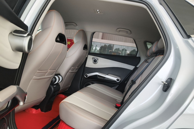 BYD Yuan Plus 2024 immagine di auto #17