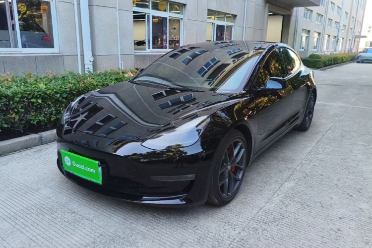 Tesla Model 3 2022 car image #2