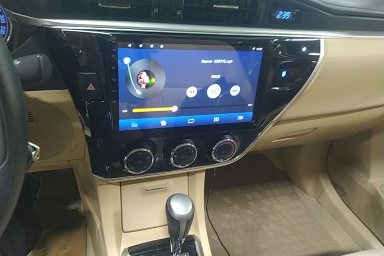 Toyota Corolla 2015 car image #17