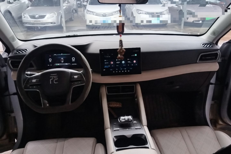 BYD YuanUP 2024 #10 BYD YuanUP 2024 immagine di auto #10