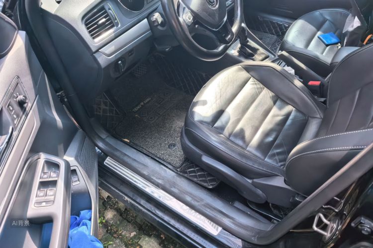 Volkswagen Lavida 2017 car image #18