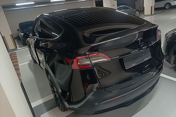 Tesla Model Y 2022 #7 Tesla Model Y 2022 car image #7