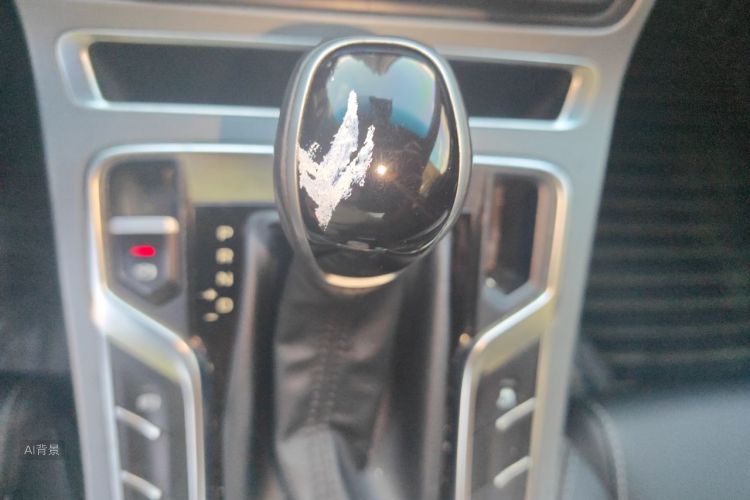 GEELY Emgrand 2018 car image #16