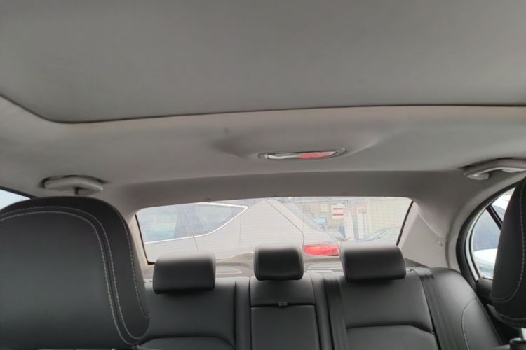 GEELY Emgrand 2019 #20 GEELY Emgrand 2019 car image #20