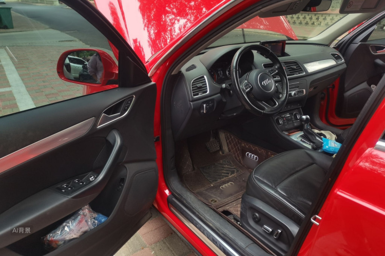 Audi Q3 2016 car image #18
