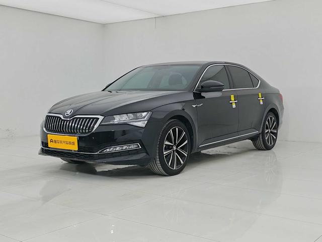 Skoda Superb 2024 imagem de carro #21